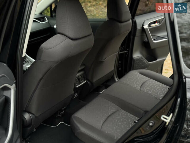 Черный Тойота РАВ 4, объемом двигателя 2.49 л и пробегом 30 тыс. км за 38200 $, фото 40 на Automoto.ua