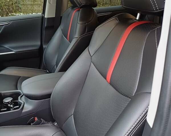 Черный Тойота РАВ 4, объемом двигателя 1.99 л и пробегом 18 тыс. км за 34000 $, фото 10 на Automoto.ua