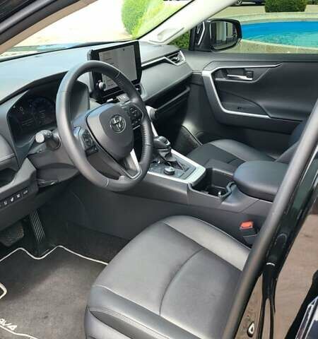 Черный Тойота РАВ 4, объемом двигателя 2.5 л и пробегом 16 тыс. км за 48500 $, фото 7 на Automoto.ua