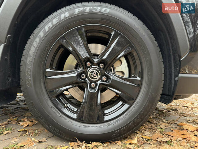 Черный Тойота РАВ 4, объемом двигателя 2.49 л и пробегом 30 тыс. км за 38200 $, фото 50 на Automoto.ua