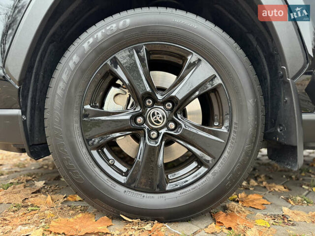 Черный Тойота РАВ 4, объемом двигателя 2.49 л и пробегом 30 тыс. км за 38200 $, фото 51 на Automoto.ua