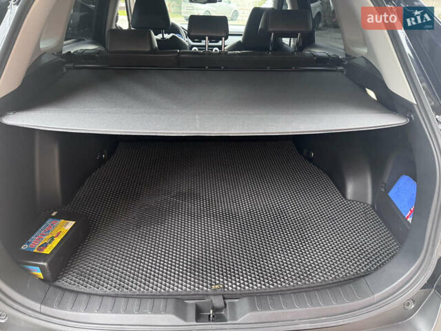 Чорний Тойота РАВ 4, об'ємом двигуна 2.49 л та пробігом 18 тис. км за 44000 $, фото 14 на Automoto.ua