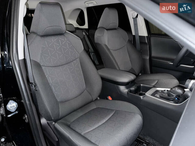 Черный Тойота РАВ 4, объемом двигателя 2.49 л и пробегом 30 тыс. км за 38200 $, фото 71 на Automoto.ua