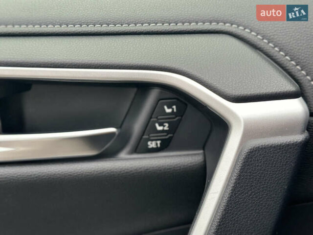 Черный Тойота РАВ 4, объемом двигателя 2.49 л и пробегом 20 тыс. км за 46750 $, фото 24 на Automoto.ua