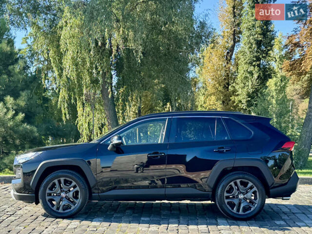 Чорний Тойота РАВ 4, об'ємом двигуна 2.49 л та пробігом 30 тис. км за 44555 $, фото 5 на Automoto.ua