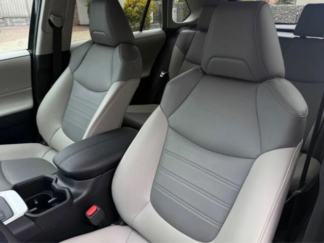 Чорний Тойота РАВ 4, об'ємом двигуна 2.4 л та пробігом 43 тис. км за 27300 $, фото 4 на Automoto.ua