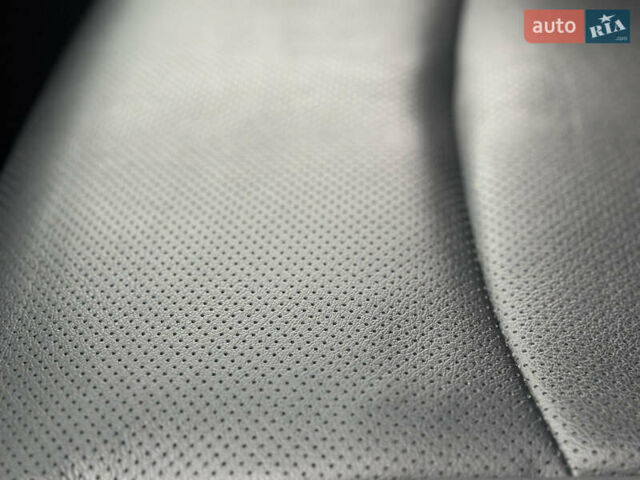 Черный Тойота РАВ 4, объемом двигателя 2.49 л и пробегом 20 тыс. км за 46750 $, фото 28 на Automoto.ua