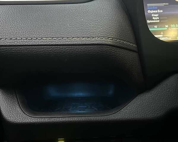 Черный Тойота РАВ 4, объемом двигателя 2.49 л и пробегом 20 тыс. км за 45000 $, фото 16 на Automoto.ua