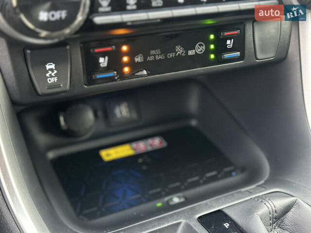 Черный Тойота РАВ 4, объемом двигателя 2.49 л и пробегом 20 тыс. км за 46750 $, фото 36 на Automoto.ua