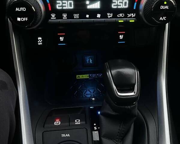 Черный Тойота РАВ 4, объемом двигателя 2.49 л и пробегом 20 тыс. км за 45000 $, фото 13 на Automoto.ua