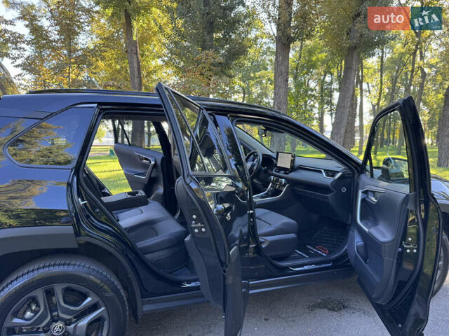 Чорний Тойота РАВ 4, об'ємом двигуна 2.49 л та пробігом 30 тис. км за 44555 $, фото 131 на Automoto.ua