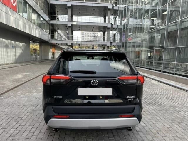 Чорний Тойота РАВ 4, об'ємом двигуна 2 л та пробігом 1 тис. км за 42281 $, фото 7 на Automoto.ua