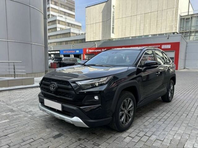Чорний Тойота РАВ 4, об'ємом двигуна 2 л та пробігом 1 тис. км за 42281 $, фото 1 на Automoto.ua