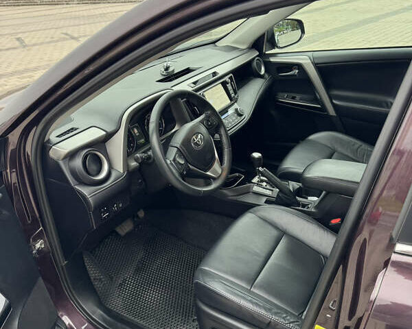 Тойота РАВ 4 2017 в Днепре (Днепропетровске) на Automoto.ua Фиолетовый Тойота РАВ 4, объемом двигателя 2.49 л и пробегом 119 тыс. км за 21500 $, фото 11 на Automoto.ua