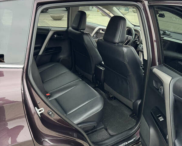 Тойота РАВ 4 2017 в Днепре (Днепропетровске) на Automoto.ua Фиолетовый Тойота РАВ 4, объемом двигателя 2.49 л и пробегом 119 тыс. км за 21500 $, фото 13 на Automoto.ua