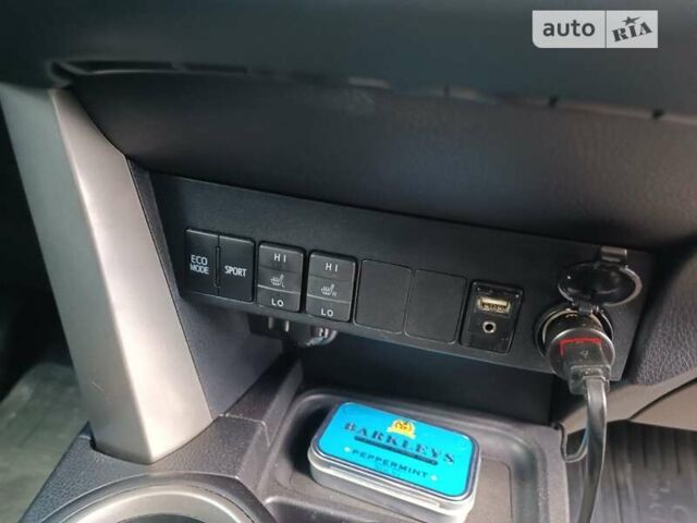 Фиолетовый Тойота РАВ 4, объемом двигателя 2.5 л и пробегом 140 тыс. км за 17200 $, фото 9 на Automoto.ua