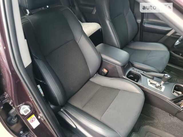 Фиолетовый Тойота РАВ 4, объемом двигателя 2.5 л и пробегом 140 тыс. км за 17200 $, фото 12 на Automoto.ua