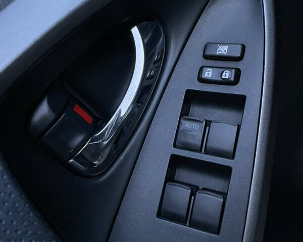 Коричневий Тойота РАВ 4, об'ємом двигуна 2.2 л та пробігом 230 тис. км за 14500 $, фото 10 на Automoto.ua