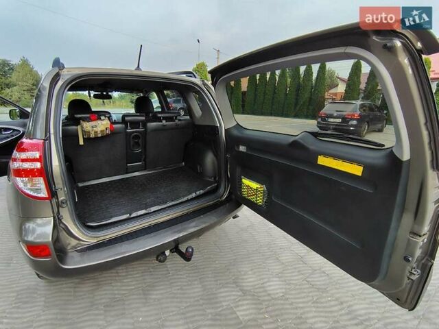 Коричневый Тойота РАВ 4, объемом двигателя 2.2 л и пробегом 225 тыс. км за 11800 $, фото 24 на Automoto.ua