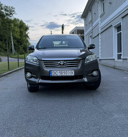 Коричневий Тойота РАВ 4, об'ємом двигуна 2.2 л та пробігом 230 тис. км за 14500 $, фото 1 на Automoto.ua