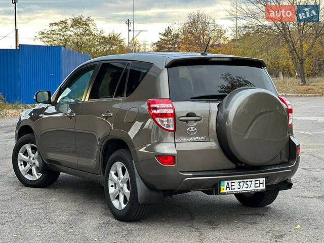 Коричневый Тойота РАВ 4, объемом двигателя 2 л и пробегом 67 тыс. км за 14800 $, фото 5 на Automoto.ua