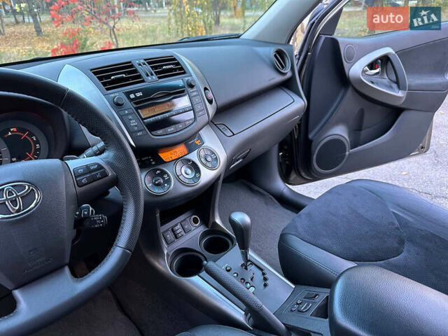 Коричневый Тойота РАВ 4, объемом двигателя 2 л и пробегом 67 тыс. км за 14800 $, фото 15 на Automoto.ua