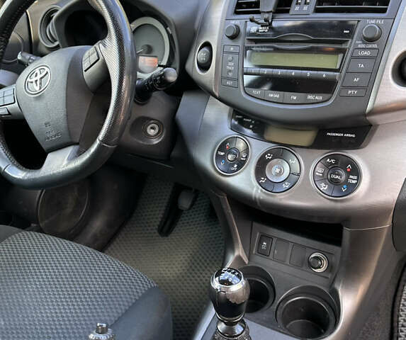 Коричневый Тойота РАВ 4, объемом двигателя 2.23 л и пробегом 228 тыс. км за 11000 $, фото 13 на Automoto.ua