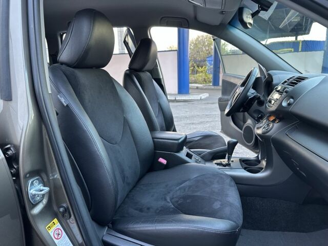 Коричневый Тойота РАВ 4, объемом двигателя 2 л и пробегом 67 тыс. км за 14800 $, фото 11 на Automoto.ua