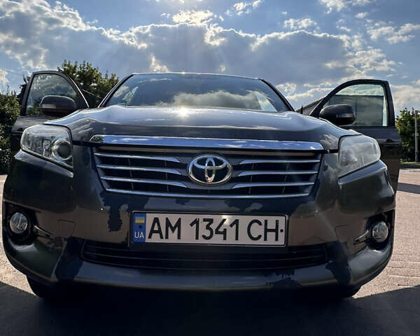 Коричневый Тойота РАВ 4, объемом двигателя 2.23 л и пробегом 228 тыс. км за 11000 $, фото 5 на Automoto.ua