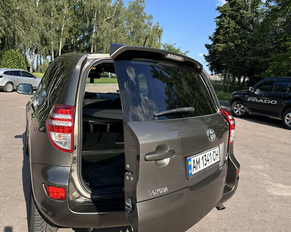 Коричневый Тойота РАВ 4, объемом двигателя 2.23 л и пробегом 228 тыс. км за 11000 $, фото 9 на Automoto.ua