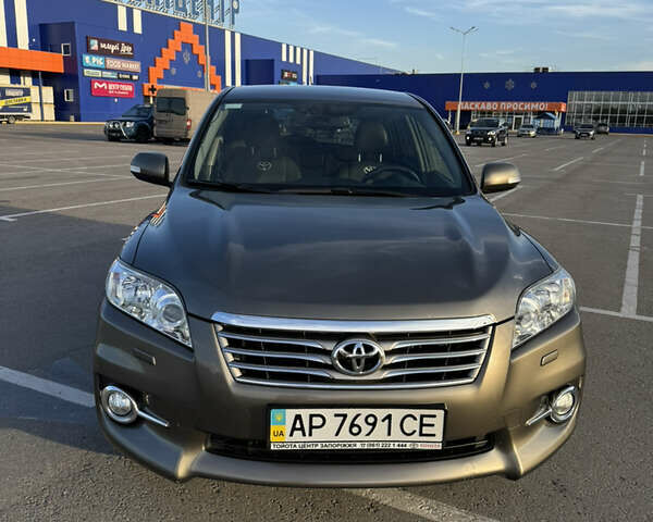 Коричневий Тойота РАВ 4, об'ємом двигуна 2 л та пробігом 145 тис. км за 16300 $, фото 1 на Automoto.ua