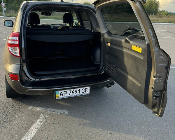 Коричневий Тойота РАВ 4, об'ємом двигуна 2 л та пробігом 145 тис. км за 16300 $, фото 7 на Automoto.ua
