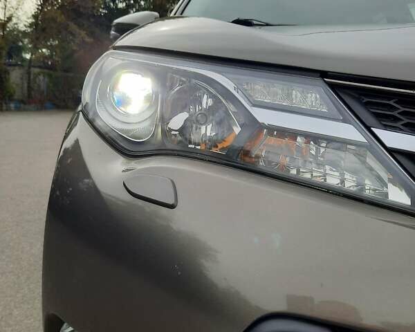 Коричневий Тойота РАВ 4, об'ємом двигуна 2.23 л та пробігом 183 тис. км за 16500 $, фото 78 на Automoto.ua