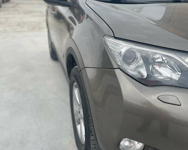 Коричневый Тойота РАВ 4, объемом двигателя 2.23 л и пробегом 182 тыс. км за 16900 $, фото 11 на Automoto.ua