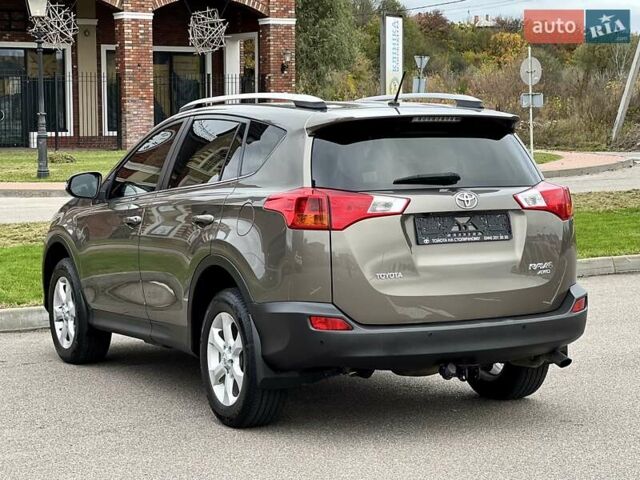 Тойота РАВ 4 2013 у Києві на Automoto.ua Коричневий Тойота РАВ 4, об'ємом двигуна 2.5 л та пробігом 137 тис. км за 17800 $, фото 7 на Automoto.ua