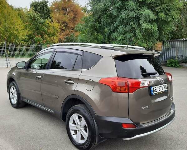 Коричневий Тойота РАВ 4, об'ємом двигуна 2.23 л та пробігом 183 тис. км за 16500 $, фото 4 на Automoto.ua