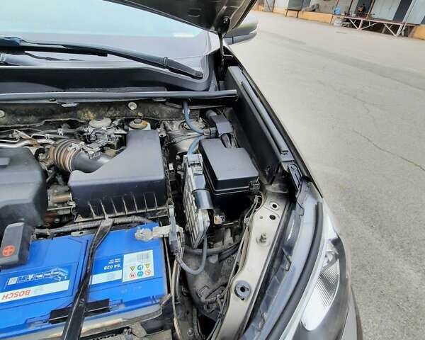 Коричневий Тойота РАВ 4, об'ємом двигуна 2.23 л та пробігом 183 тис. км за 16500 $, фото 34 на Automoto.ua