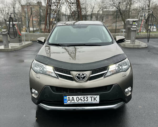 Коричневый Тойота РАВ 4, объемом двигателя 2.23 л и пробегом 185 тыс. км за 16700 $, фото 1 на Automoto.ua