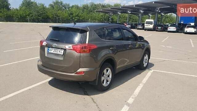 Тойота РАВ 4 2013 в Запорожье на Automoto.ua Коричневый Тойота РАВ 4, объемом двигателя 2.23 л и пробегом 180 тыс. км за 17000 $, фото 4 на Automoto.ua