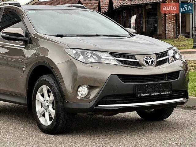 Тойота РАВ 4 2013 у Києві на Automoto.ua Коричневий Тойота РАВ 4, об'ємом двигуна 2.5 л та пробігом 137 тис. км за 17800 $, фото 13 на Automoto.ua