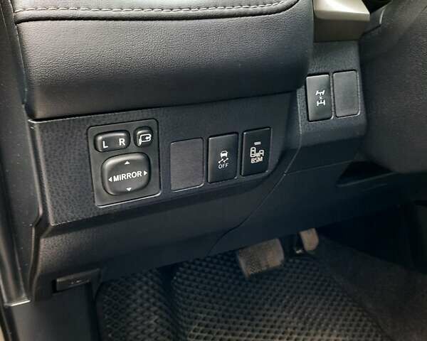 Коричневий Тойота РАВ 4, об'ємом двигуна 2.23 л та пробігом 183 тис. км за 16500 $, фото 52 на Automoto.ua