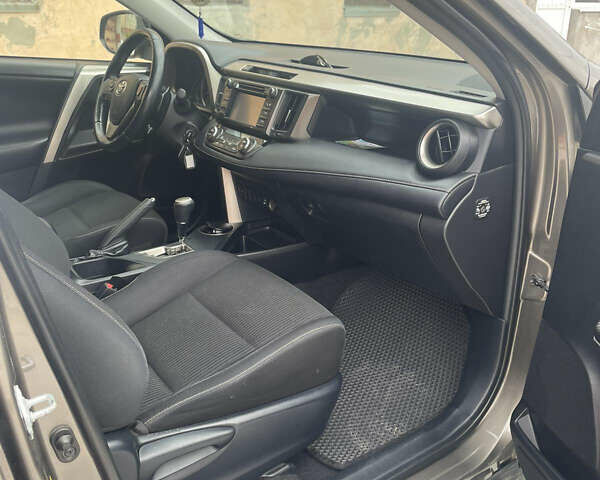 Коричневый Тойота РАВ 4, объемом двигателя 2.23 л и пробегом 182 тыс. км за 16900 $, фото 8 на Automoto.ua