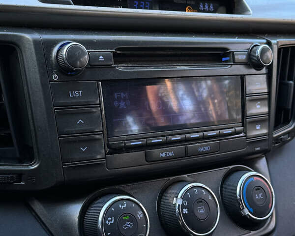 Коричневый Тойота РАВ 4, объемом двигателя 2.23 л и пробегом 140 тыс. км за 8999 $, фото 7 на Automoto.ua