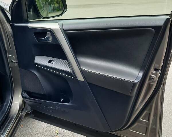 Коричневий Тойота РАВ 4, об'ємом двигуна 2.23 л та пробігом 183 тис. км за 16500 $, фото 41 на Automoto.ua