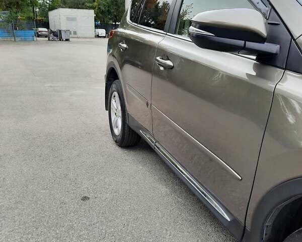 Коричневий Тойота РАВ 4, об'ємом двигуна 2.23 л та пробігом 183 тис. км за 16500 $, фото 13 на Automoto.ua