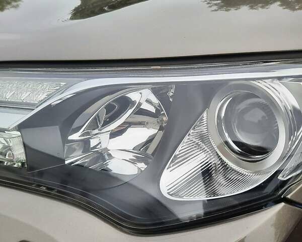 Коричневий Тойота РАВ 4, об'ємом двигуна 2.23 л та пробігом 183 тис. км за 16500 $, фото 47 на Automoto.ua