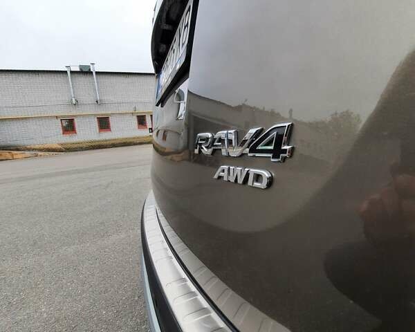 Коричневий Тойота РАВ 4, об'ємом двигуна 2.23 л та пробігом 183 тис. км за 16500 $, фото 28 на Automoto.ua