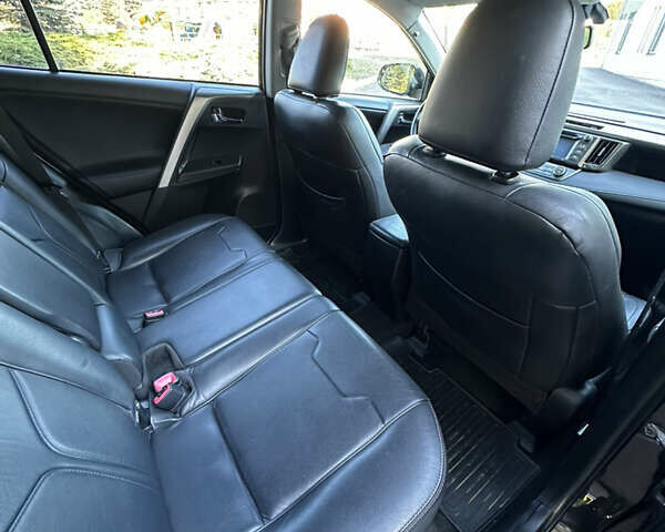 Коричневий Тойота РАВ 4, об'ємом двигуна 2 л та пробігом 186 тис. км за 17300 $, фото 11 на Automoto.ua