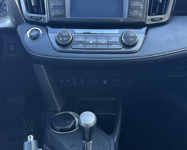 Коричневий Тойота РАВ 4, об'ємом двигуна 2 л та пробігом 186 тис. км за 17300 $, фото 18 на Automoto.ua