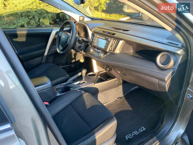 Коричневий Тойота РАВ 4, об'ємом двигуна 2.49 л та пробігом 168 тис. км за 16999 $, фото 7 на Automoto.ua